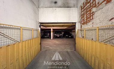 Cochera cubierta en Lamadrid y Alberti