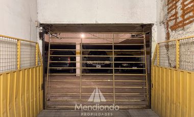 Cochera cubierta en Lamadrid y Alberti