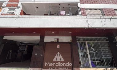 Cochera cubierta en Lamadrid y Alberti