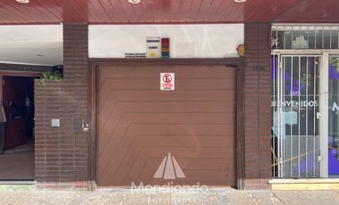 Cochera cubierta en Lamadrid y Alberti