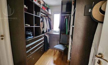 Casa de 5amb con ambientes amplios  en Solar del Bosque