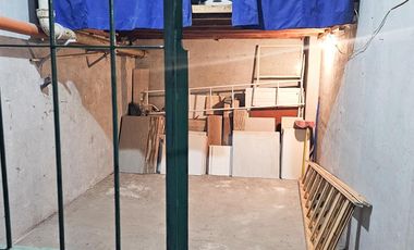 Cochera con espacio de baulera / Zona centro