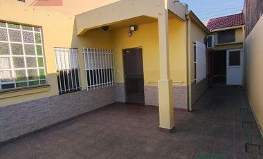casa 3 Ambientes Lote Propio 210 M2 Aprox