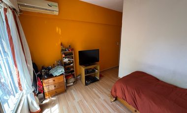 Casa de 3 dormitorios y escritorio a la venta en Saavedra