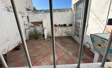 PH en venta a reciclar, La Plata