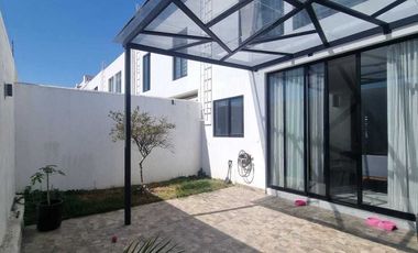 CASA EN RENTA CONDOMINIO ALAMO