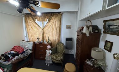 Departamento en venta con patio y lavadero en Sarandi