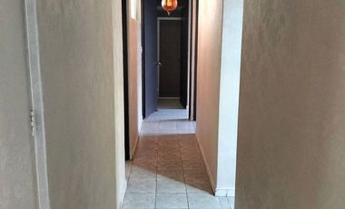 SE RENTA AMPLIO Y COMODO DEPARTAMENTO