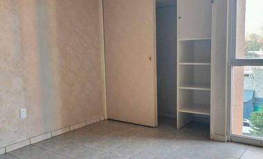 SE RENTA AMPLIO Y COMODO DEPARTAMENTO