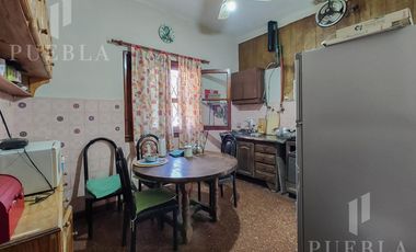 VENTA DE DOS CASAS EN EL MISMO TERRENO!! JOSE MARMOL KING AL 800