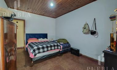 VENTA DE DOS CASAS EN EL MISMO TERRENO!! JOSE MARMOL KING AL 800