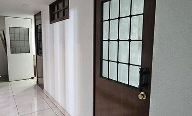 VENTA DE OFICINAS/ CONSULTORIOS EN ZONA DE SATELITE