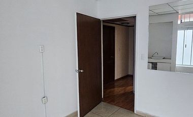 VENTA DE OFICINAS/ CONSULTORIOS EN ZONA DE SATELITE