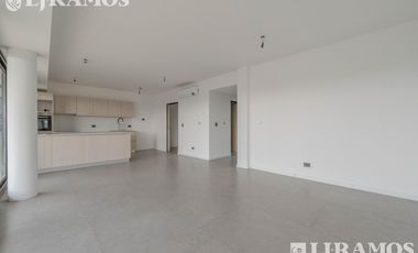 Departamento de 4 amb   dependencia en venta en ARMONY