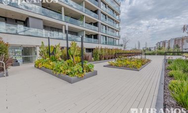 Departamento de 4 amb   dependencia en venta en ARMONY