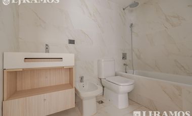 Departamento de 4 amb   dependencia en venta en ARMONY