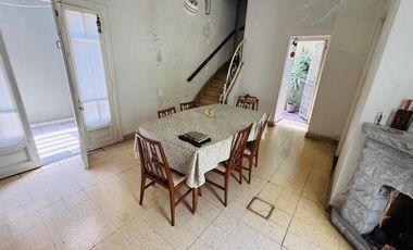 Avellaneda Casa con garage y gran terraza