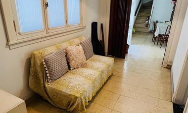 Avellaneda Casa con garage y gran terraza