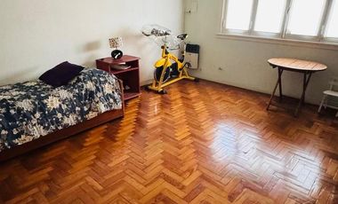 Avellaneda Casa con garage y gran terraza