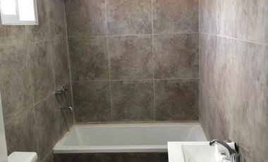 Duplex 2 dormitorios en Barrio Altos de Alberdi - Plottier