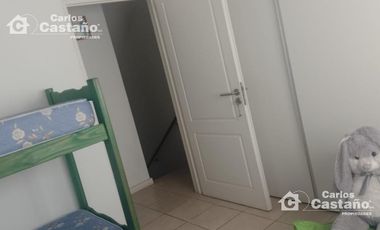 Exc. Dúplex en 2 Plantas con Fondo y Cochera Para 2 Autos