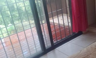 Exc. Dúplex en 2 Plantas con Fondo y Cochera Para 2 Autos