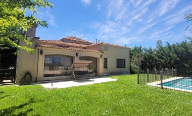 Casa en Barrio La Horqueta de Echeverría, Canning