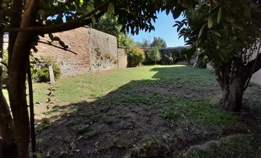 Casa 2 amb, cochera y fondo libre