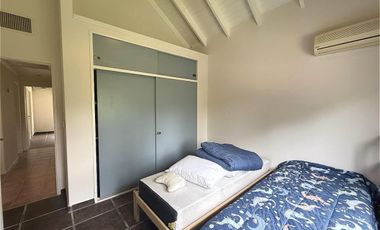Casa en  venta en Barrio Privado El Aromo 4 ambientes con Pileta - APTO CRÉDITO