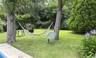 Casa en  venta en Barrio Privado El Aromo 4 ambientes con Pileta - APTO CRÉDITO