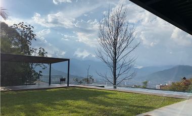 VENTA CASA CAMPESTRE LOMA EL ESCOBERO PARTE BAJA ENVIGADO, ANT