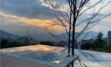 VENTA CASA CAMPESTRE LOMA EL ESCOBERO PARTE BAJA ENVIGADO, ANT