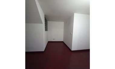 ARRENDAMIENTO APTO No. 1A  SECTOR VERSALLES