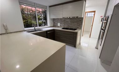 CASA EN VENTA EN ENVIGADO LOMA DE LOS BENEDICTINOS
