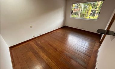CASA EN VENTA EN ENVIGADO LOMA DE LOS BENEDICTINOS