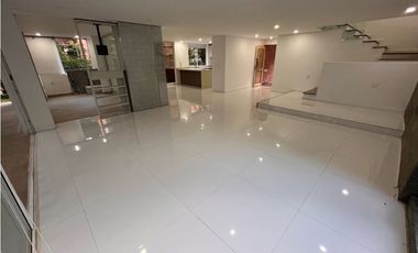 CASA EN VENTA EN ENVIGADO LOMA DE LOS BENEDICTINOS