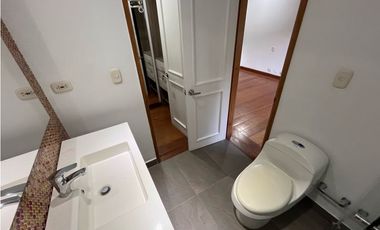 CASA EN VENTA EN ENVIGADO LOMA DE LOS BENEDICTINOS