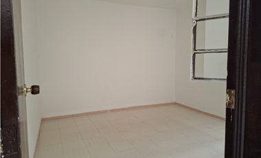 SE ARRIENDA CASA EN LA COFRADIA - SIC