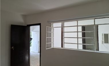 SE ARRIENDA CASA EN LA COFRADIA - SIC