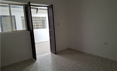 SE ARRIENDA CASA EN LA COFRADIA - SIC