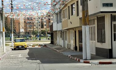 SE ARRIENDA CASA EN LA COFRADIA - SIC