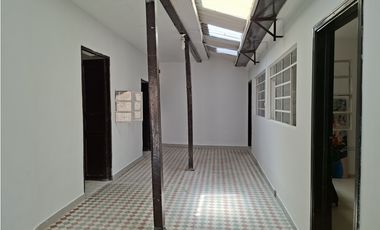 SE ARRIENDA CASA EN LA COFRADIA - SIC