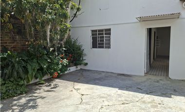 SE ARRIENDA CASA EN LA COFRADIA - SIC