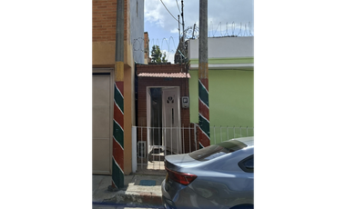 SE ARRIENDA CASA EN LA COFRADIA - SIC