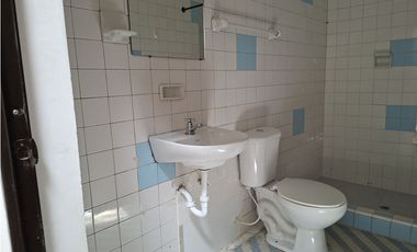 SE ARRIENDA CASA EN LA COFRADIA - SIC