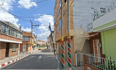 SE ARRIENDA CASA EN LA COFRADIA - SIC