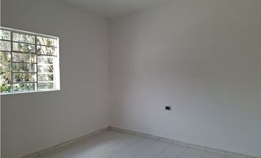 SE ARRIENDA CASA EN LA COFRADIA - SIC