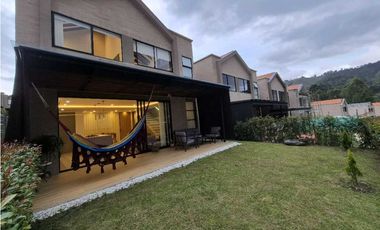 Venta de Casa Campestre Unidad Cerrada en el Retiro