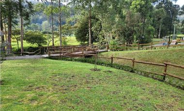 Venta de Casa Campestre Unidad Cerrada en el Retiro