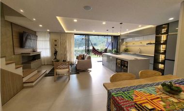 Venta de Casa Campestre Unidad Cerrada en el Retiro